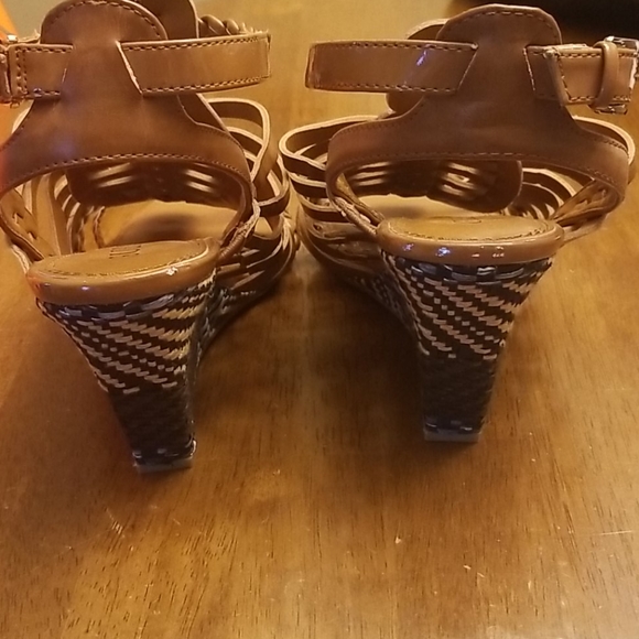 Guess wedge sandals - Picture 4 of 10